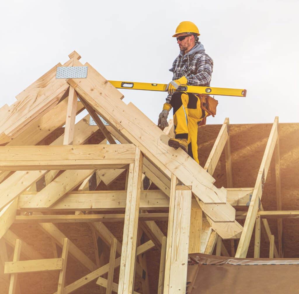 Holz ist eines der Materialien, das seit Menschheitsgedenken verwendet wird, um Häuser zu bauen. Der Trend zum Bauen mit Holz kehrt zurück und zeigt, dass Holz als Bauelement viele Vorteile bietet.